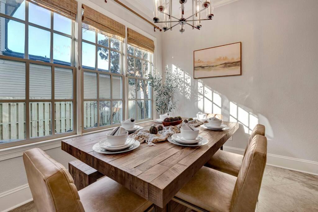 Luxury Home With Outdoor Patio And Game Room Memphis Bagian luar foto
