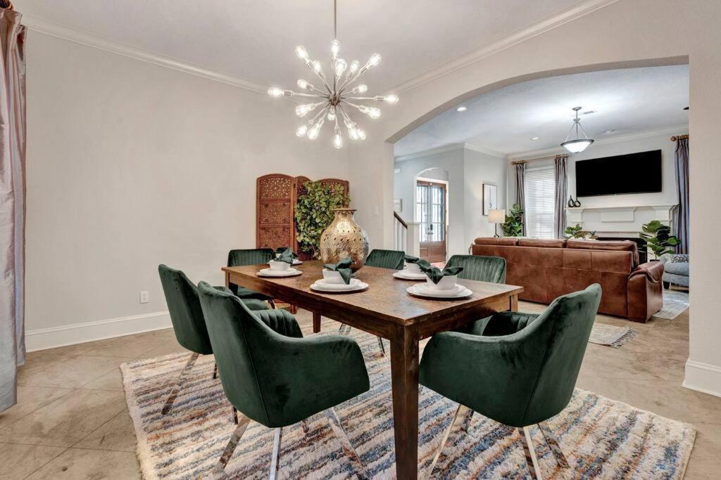 Luxury Home With Outdoor Patio And Game Room Memphis Bagian luar foto