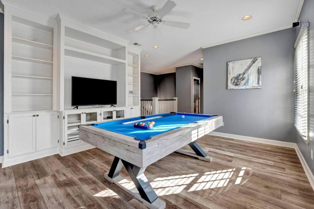 Luxury Home With Outdoor Patio And Game Room Memphis Bagian luar foto