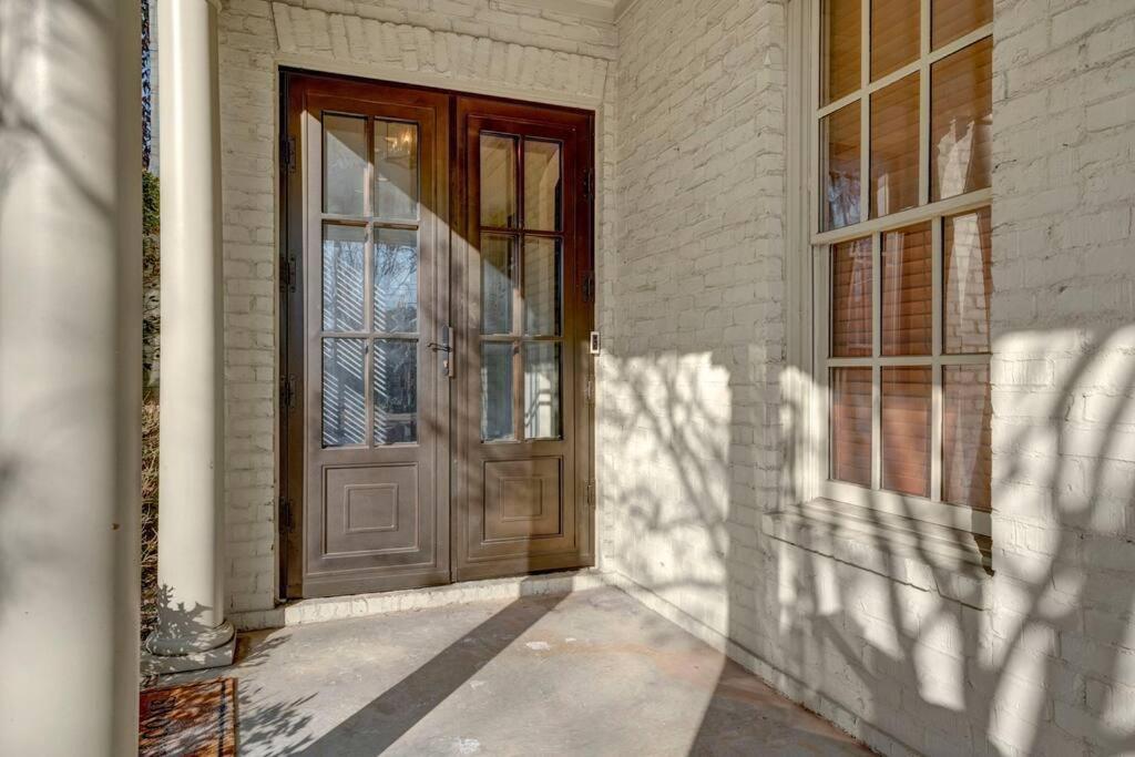 Luxury Home With Outdoor Patio And Game Room Memphis Bagian luar foto